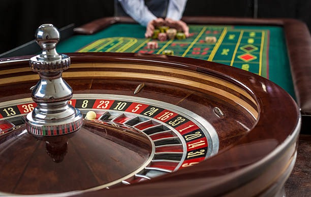 fangwin88 login VIP Club mobile app showing exclusive table selection and higher bet limits